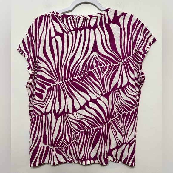 Chicos Jungle Inverted Front Knot Cotton Tee Shirt - Picture 8 of 14